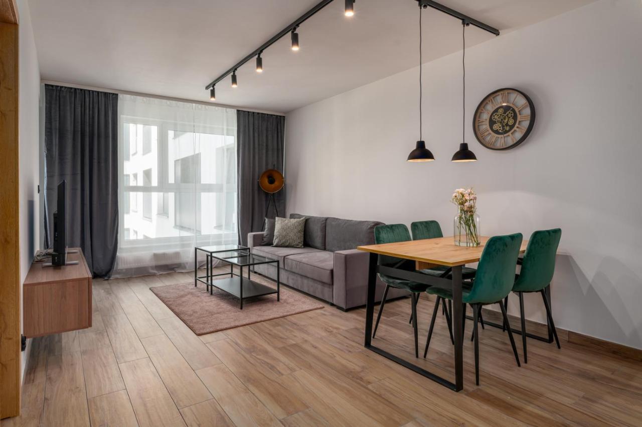 Pure Rental Apartments Wroclaw Bagian luar foto