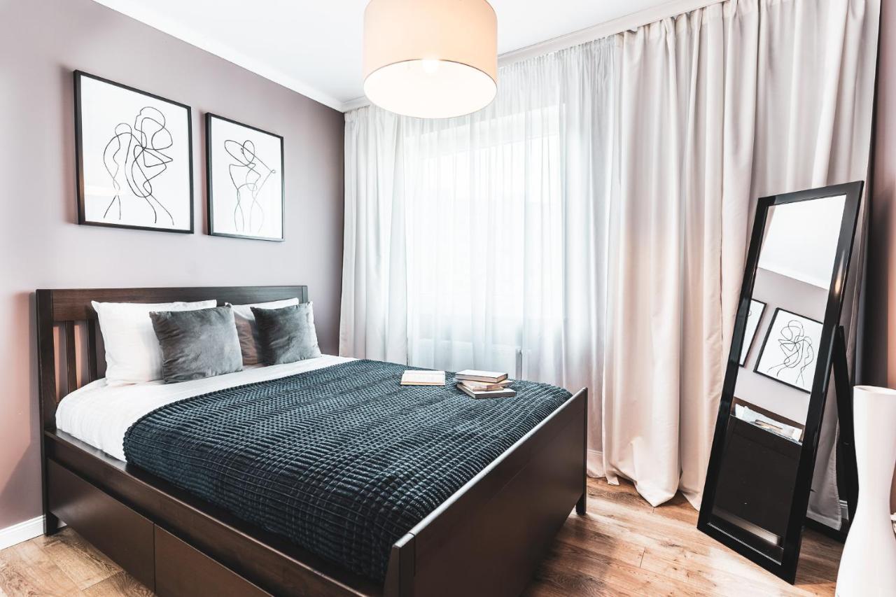 Pure Rental Apartments Wroclaw Bagian luar foto