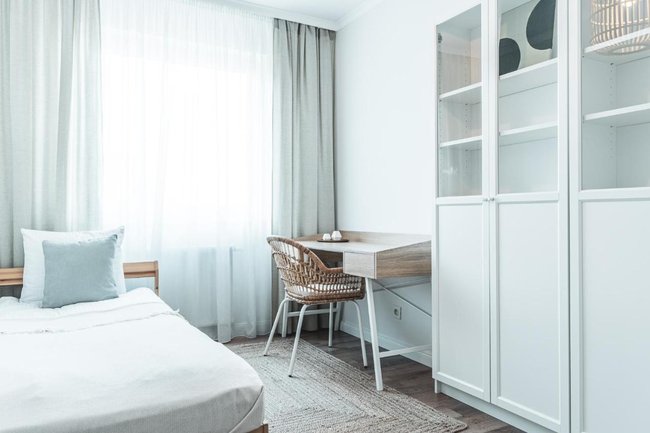 Pure Rental Apartments Wroclaw Bagian luar foto