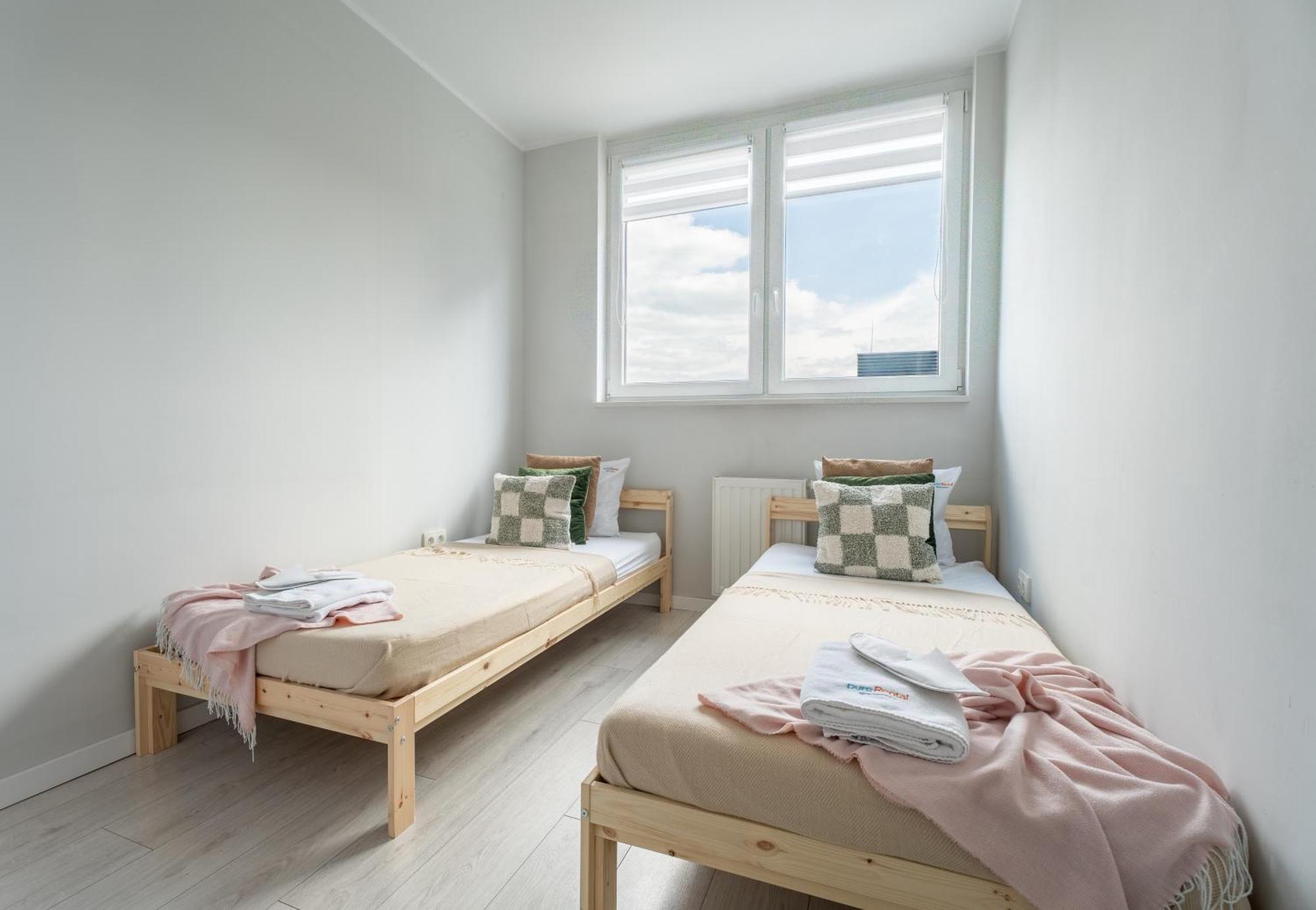 Pure Rental Apartments Wroclaw Bagian luar foto
